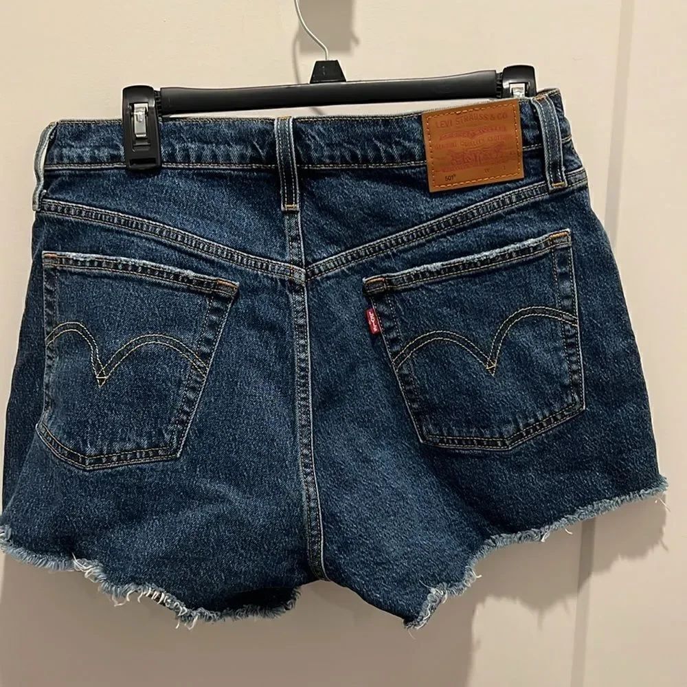 Levi’s Premium 501 ORIGINAL FIT HIGH RISE WOMEN'S SHORTS - Picture 3 of 14